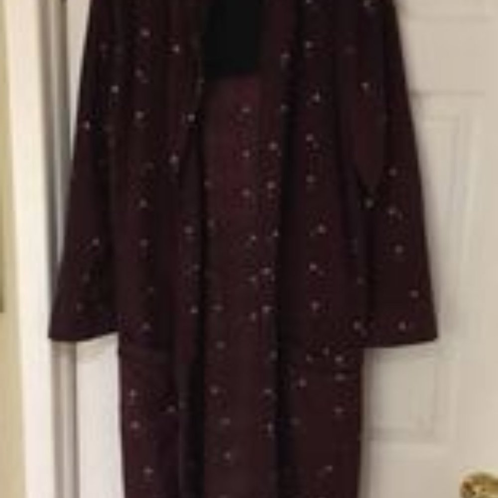 Men's maroon bathrobe